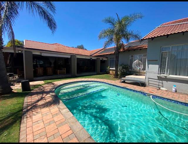 4 BEDROOM HOUSE FOR SALE IN AERORAND